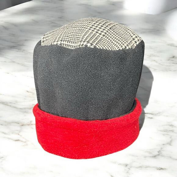 LipGloss Productions Suzy Peabody Womens Beanie Hat Cuff Polartec Checkerboard - Picture 1 of 14